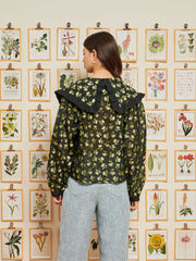 <b>DREAM</b> Nostalgic Florals Blouse